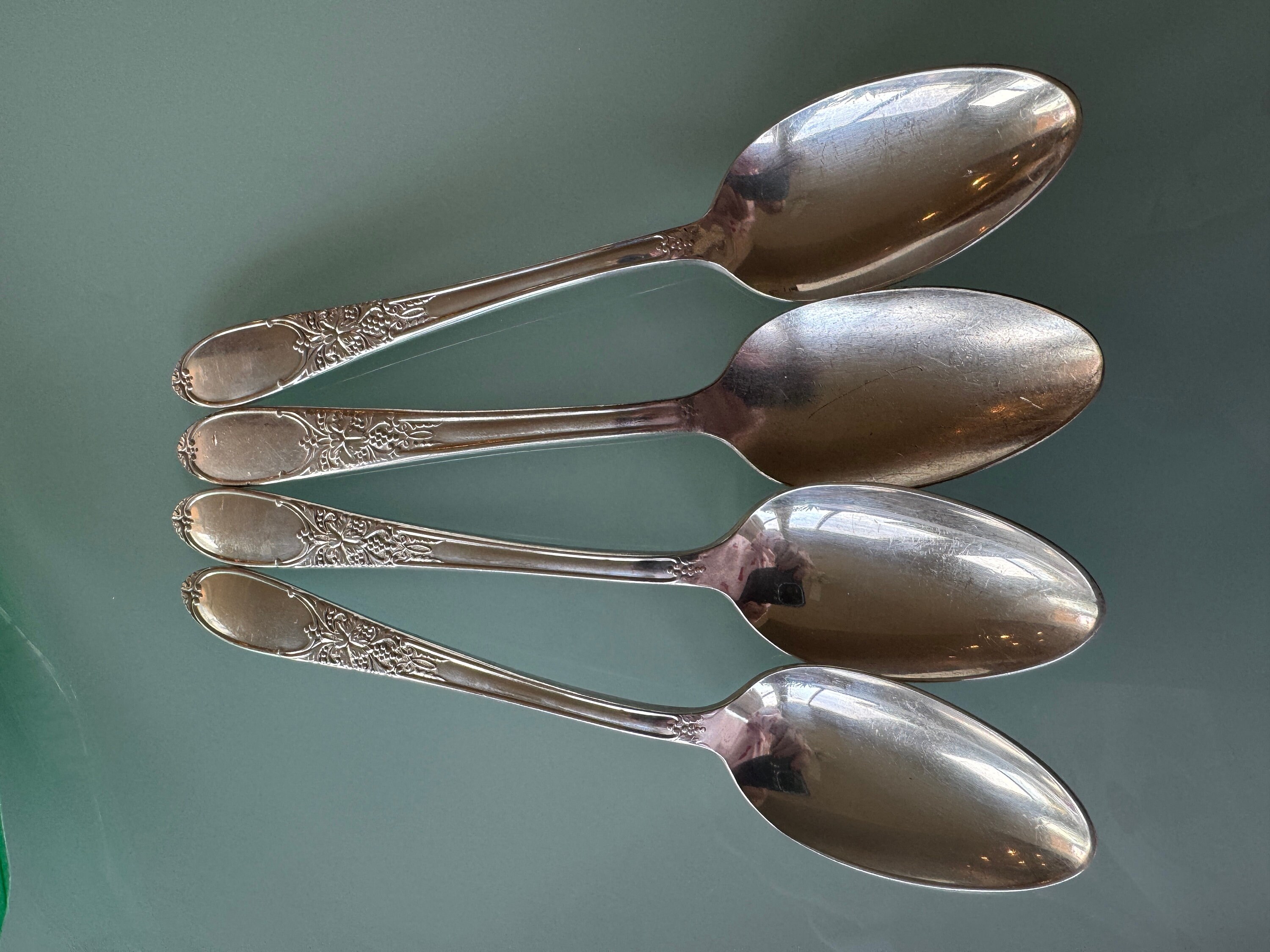 GARDENIA Wm Rogers Silverplate, 1934 Teaspoons, 6 1/8