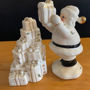 HOLLY HOLIDAY Jeweled Christmas Santa Claus with Gifts Salt Pepper Shakers