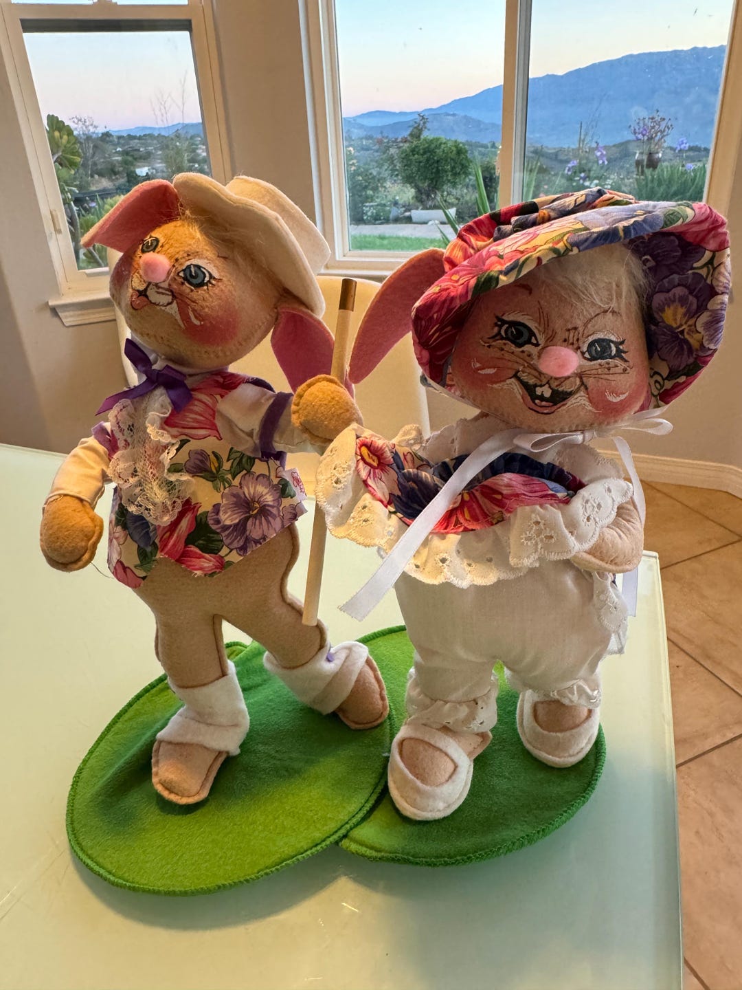 Annalee Doll Cloth Easter Parade Girl & Boy Bunny Rabbits 10