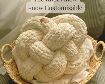 Personalized Knot Pillow | Chunky Knit Cushion| Custom Tag Add-On|Cozy Handmade Decor