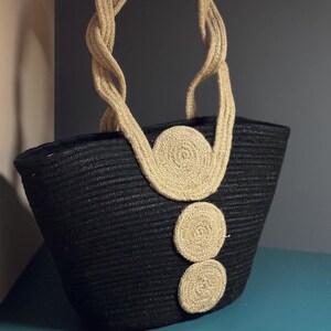 Bolso de mano de yute natural hecho a mano / Bolso de arpillera sostenible y ecológico / Bolso de mano elegante hecho a mano por artesanos