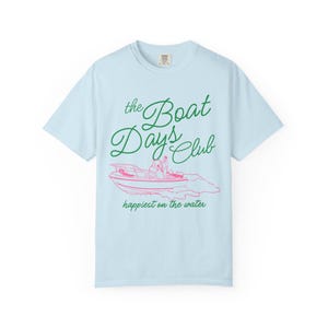 Maglietta "Boat Days" nautica, per weekend in baita sul lago, regalo per uomo, maglietta per appassionati di nautica, abbigliamento per amanti dell'acqua, outfit per gite di pesca, appassionati di vela Chambray