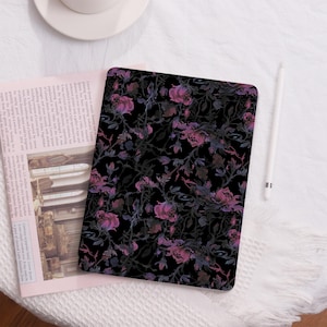 Mörk, stämningsfull blommig personlig 360 graders roterande stativ iPad-skal Pro2025 Mini4/5/6 iPad8.3" 9.7" 10.2" 10.9" 11" fodral Pennfack Present till henne