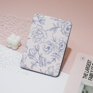 Delicate Line-art Rose Kindle Case Cover Paperwhite 12 2024 Paperwhite 5 6 7 Paperwhite 6.8 Case Kindle 10th 11th Generation Kindle 6"Cover