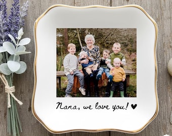Personalized Nana We Love You Jewelry Dish, Custom Grandmother With Grandchild Photo Trinket Tray, Grandma Gift, Mother's Day Ring Holder