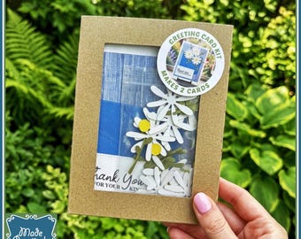 Pocket Full of Daisies Greeting Card Craft Kit (Makes 2 Cards)