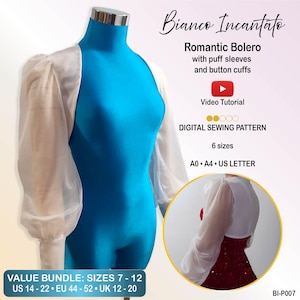 Op de afbeelding: Een witte bolero met transparante pofmouwen en knoopmanchetten op een blauwe etalagepop. De tekst bevat Bianco Incantato, Romantic Bolero with puff sleeves and button cuffs, Video Tutorial, DIGITAL SEWING PATTERN, 6 sizes, A0, A4, US LETTER.