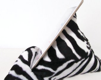 Ipad Faux Fur Pillow - Hands Free Tablet Cushion