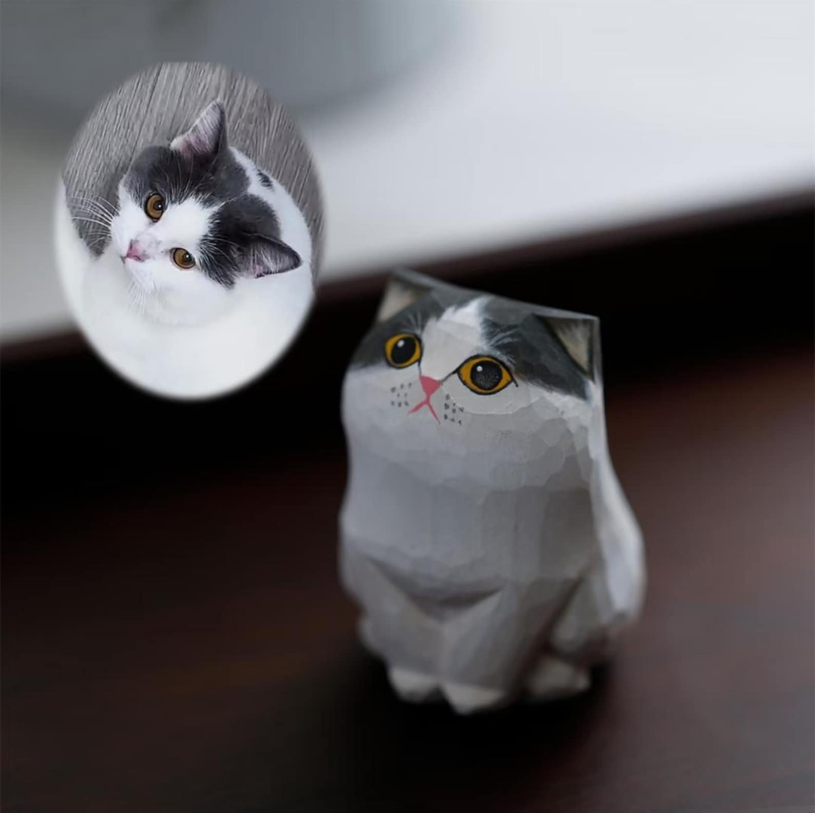 Estatueta de gato de madeira pintada à mão personalizada