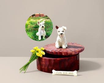 Urna para perro tallada a mano a medida / Caja conmemorativa de madera para figura de mascota