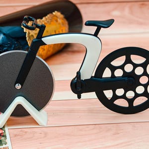 Cortador de pizza con forma de bicicleta creativa White