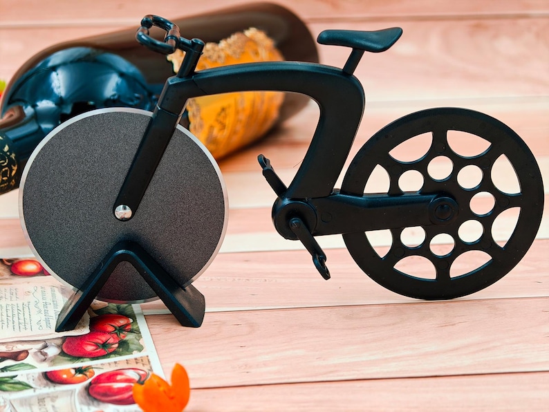 Cortador de pizza con forma de bicicleta creativa Black