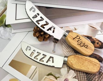 Personalized pizza cutter, wedding favor, best man gift, wooden-handled pizza cutter, pizza lover's gift, wedding present