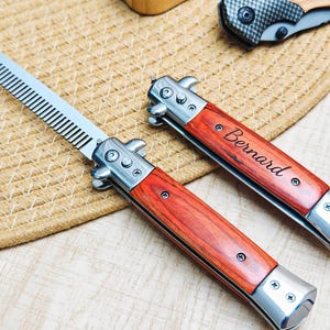Looks Like a Knife, Works Like a Comb – Unique Folding Pocket Comb for Men,Vintage EDC Gift