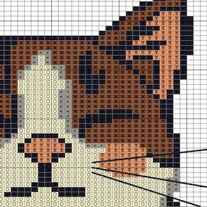 Puede incluir: Patrón de punto de cruz de la cara de un gato, con un diseño detallado. La cara del gato está representada en tonos de marrón, negro y crema, con bigotes visibles. El patrón se crea utilizando una cuadrícula de símbolos X y O.
