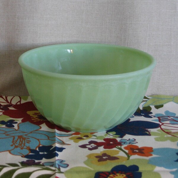 vintage jadeite mixing bowl 7 inches