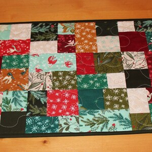 Cheer & Merriment Christmas Quilted Table Runner - Etsy