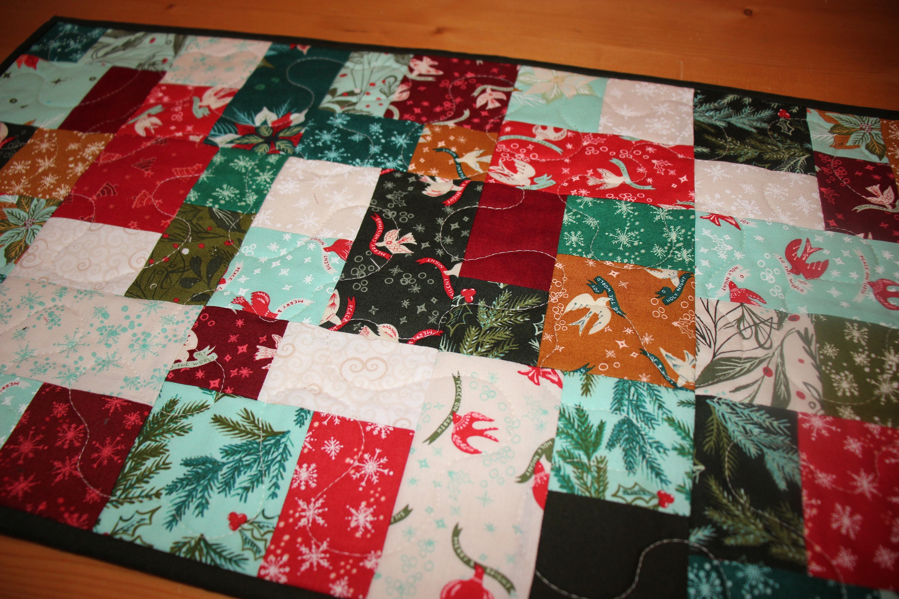 Cheer & Merriment Christmas Quilted Table Runner - Etsy