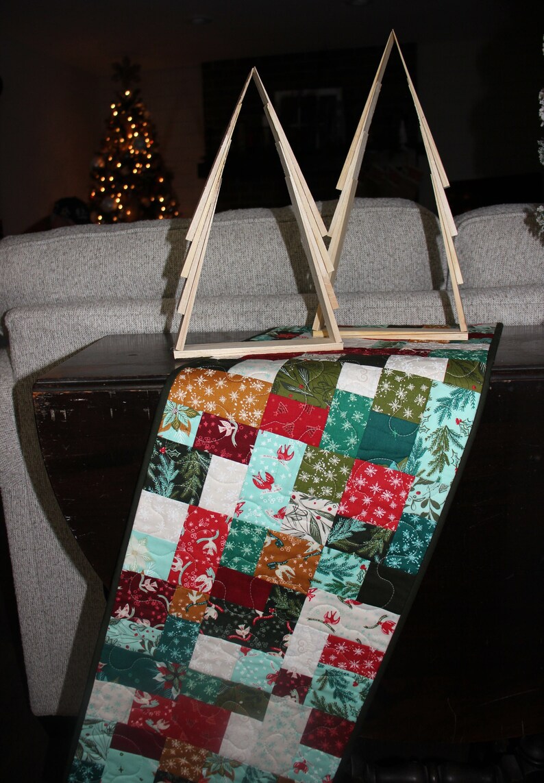 Cheer & Merriment Christmas Quilted Table Runner - Etsy