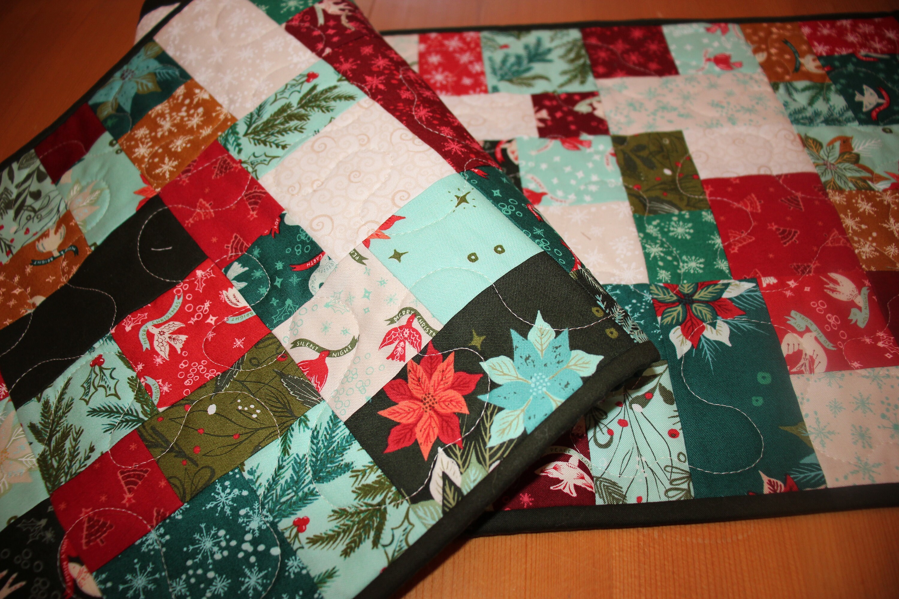 Cheer & Merriment Christmas Quilted Table Runner - Etsy