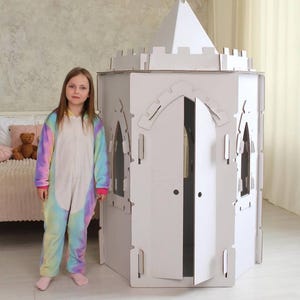 Casita de juegos. Puzzle. Casita de juegos de cartón personalizada. Casita de juegos con ruedas. Juego imaginativo. Juguete para jugar con la imaginación