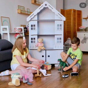 Maison de poupée personnalisée - maison de jeu. ensembles de dessins. Cabane de jeu en carton. Maison de poupée en carton. Hurlements château en mouvement. Maison de jeu bricolage
