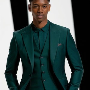 Green suit for men, three piece suit, groom suit, slim Fit Suits, Wedding and party wear suit, Men Formal Suit.