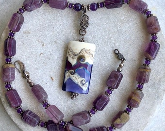 Beautiful Artisan Natural Amethyst Sterling Silver Art Glass Vintage Necklace