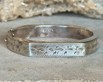Puffed Sterling Silver Etched Art Nouveau Revival Vintage Locked Bangle Bracelet