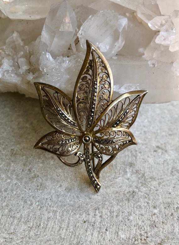 Vintage Marcasite Ivy Leaf Brooch Pin 