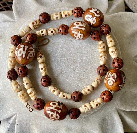 Beautiful Tibetan Carved Yack Bone Skull Om Inlay… - image 7