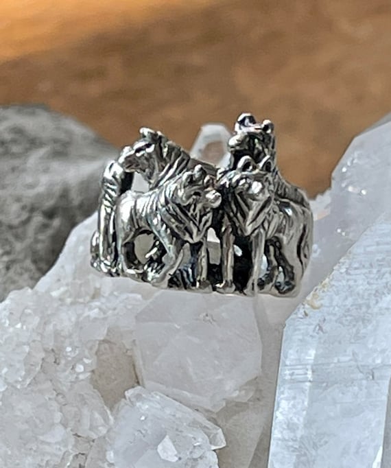 Sculpted Sterling Silver Wolf  Pack Vintage Ring
