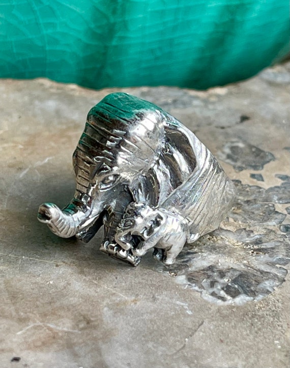 Sculpted Sterling Silver Elephant With Baby Vintag