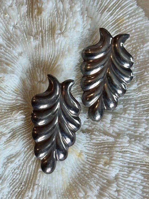 Embossed Sterling SilverAnstract  Leaf  Vintage E… - image 6