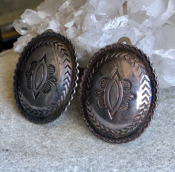 Beautiful Vintage Native American Hand tooled Ste… - image 6