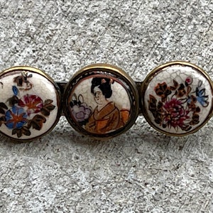 Beautiful Old Antique Japanese Satsuma Porcelain Button Antique Brooch
