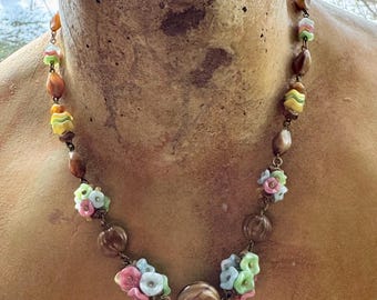 1930s Satin Art Glass Flower Bouquet Necklace – Vintage Floral Beaded 16 Inch Strand