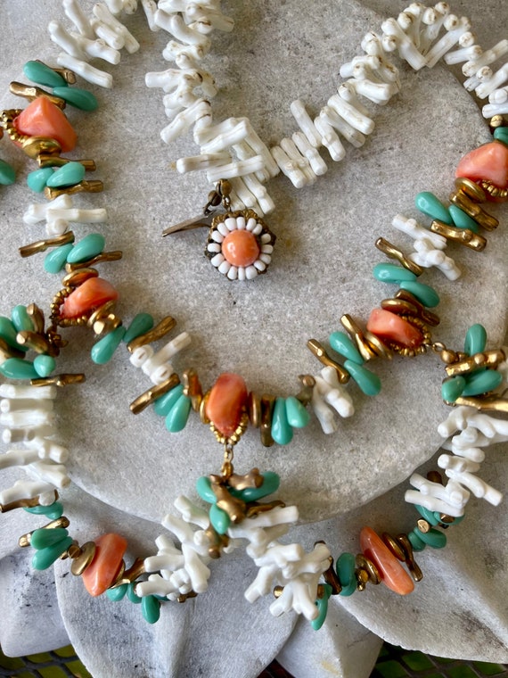 Chunky Lucite Coral and Turquoise Signed Miriam H… - image 2