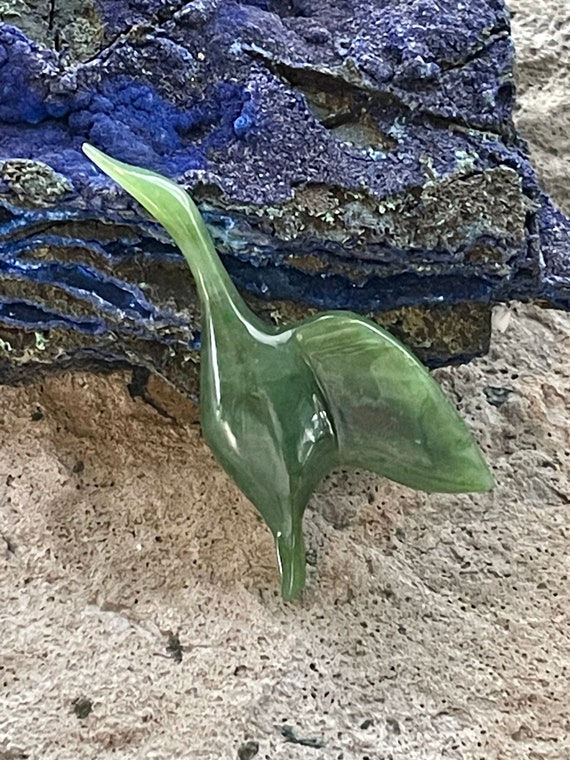 Beautiful Asian Carved Green Jade Crane Bird Vint… - image 1