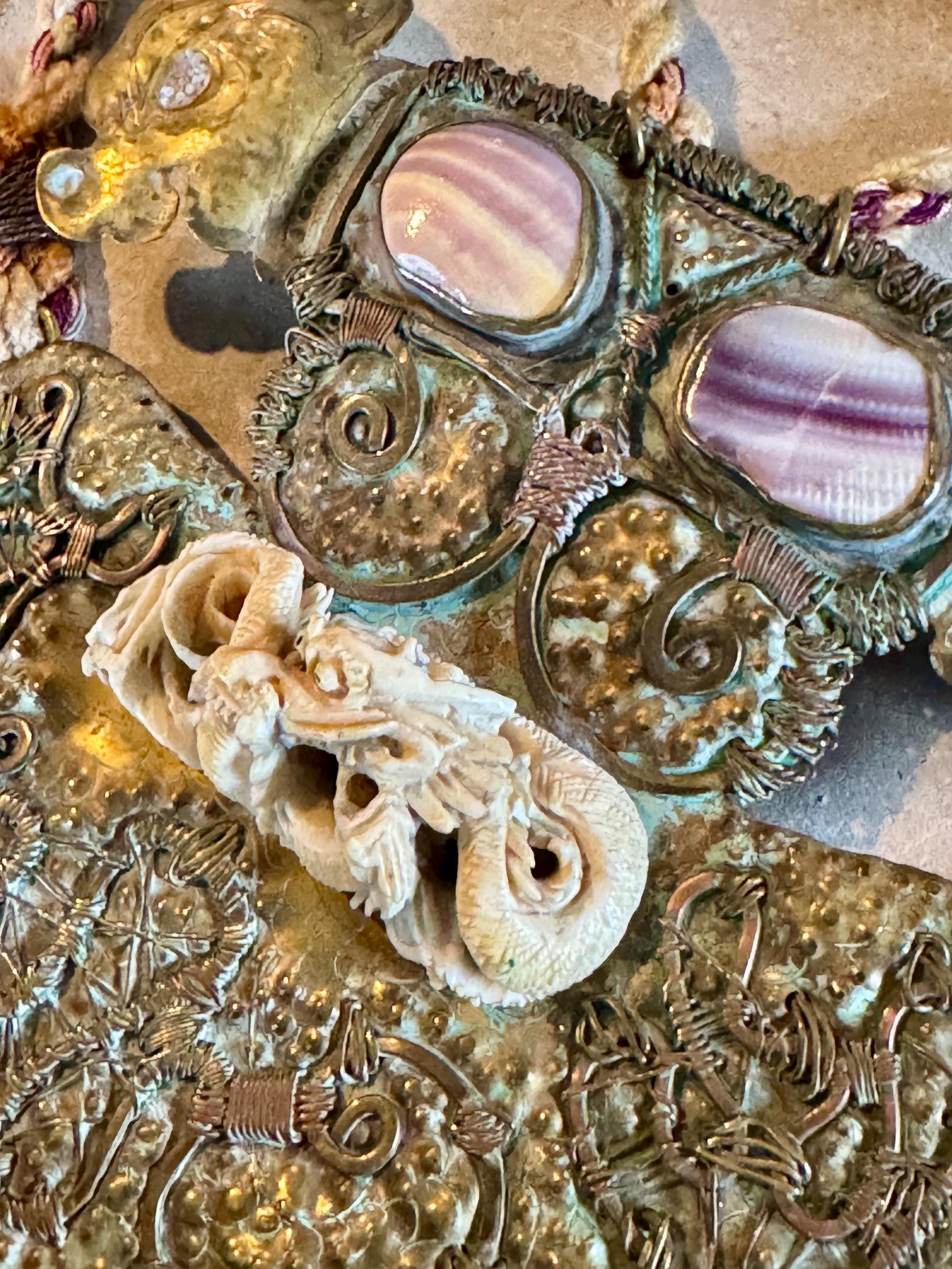 Vintage Alex & Lee Peace Love Necklace – 1960s Mixed Metal Carved