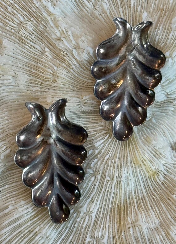 Embossed Sterling SilverAnstract  Leaf  Vintage E… - image 5