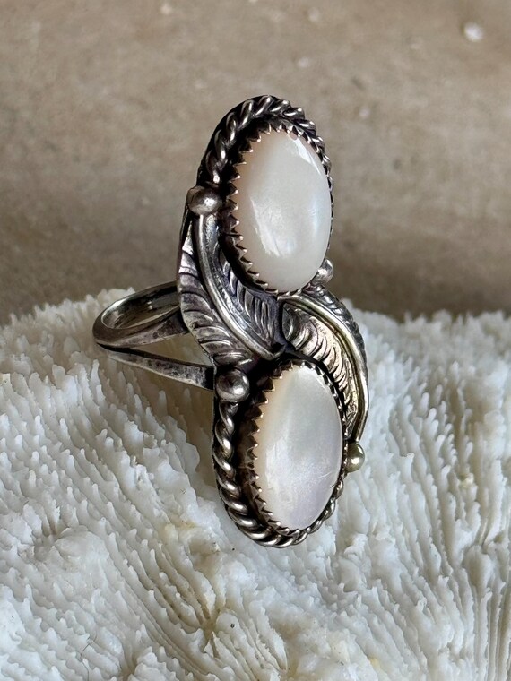 Beautiful Native American Sterling Silver Mother of Pearl Feather