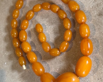Butterscotch  Bakelite Art Deco Necklace – Graduated Beaded Long Vintage Statement Strand