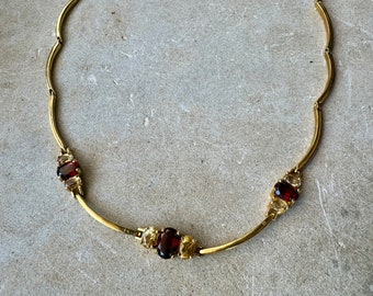 Clasic Golden Citrine Red Garnet Scaloped Gold over Sterling Silver Vintage Colar Necklace