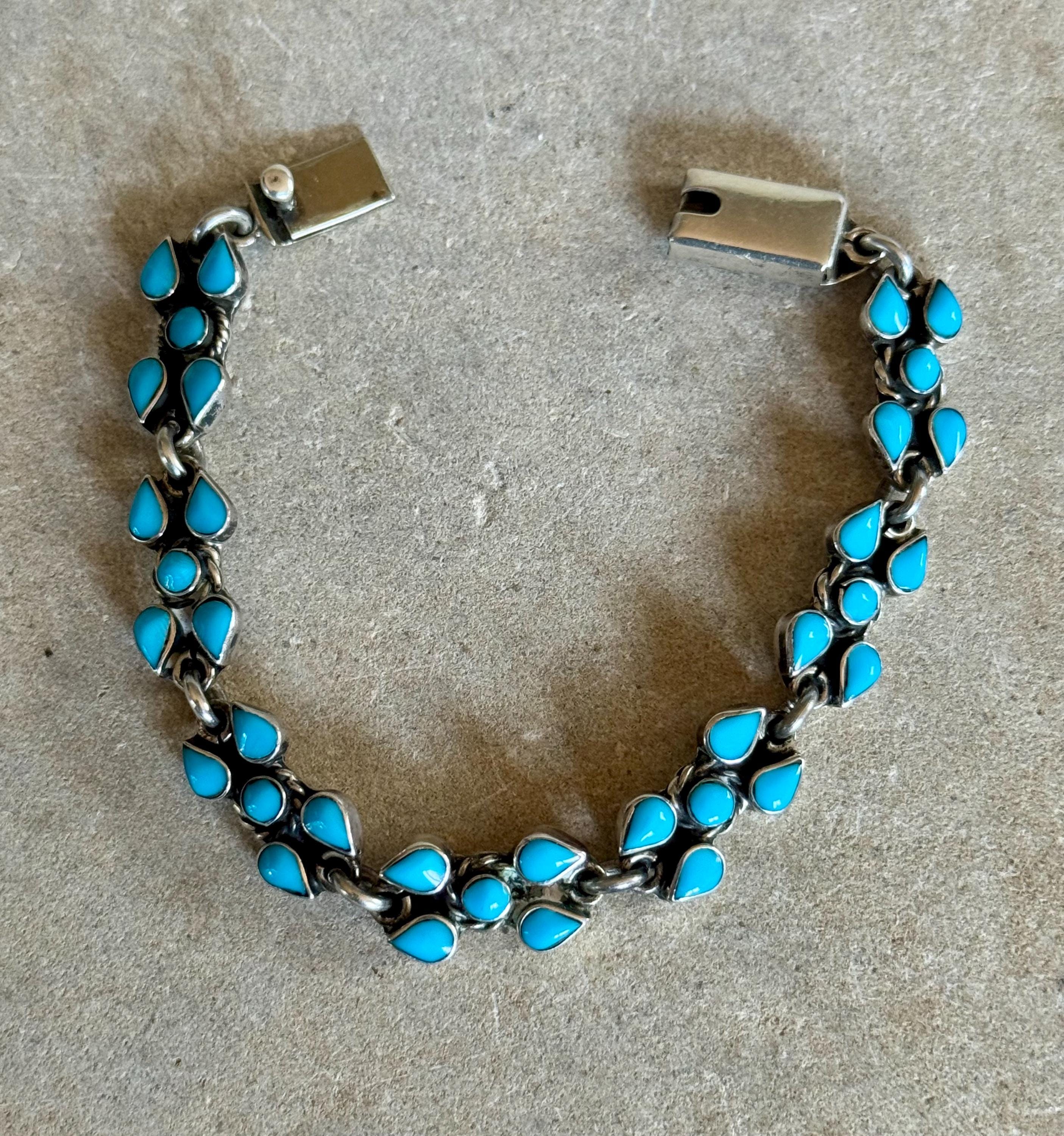 Beautiful Mexican Sterling Silver Blue Stone Vintage Chain Link Beautiful Mexican Sterling Silver Blue Stone Vintage Chain Link