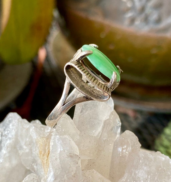 Art Deco Green Jade Sterling Silver Vintage Ring - image 4