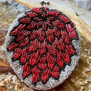 Beautiful Art Deco Hand Glass Beaded Silk Antique Vintage Coin Purse