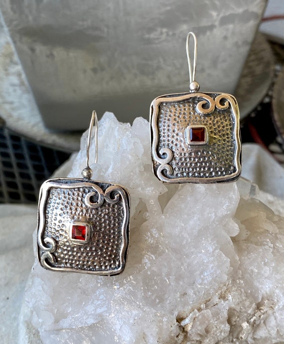 Bold Modernist Red Garnet Square Sterling Silver V