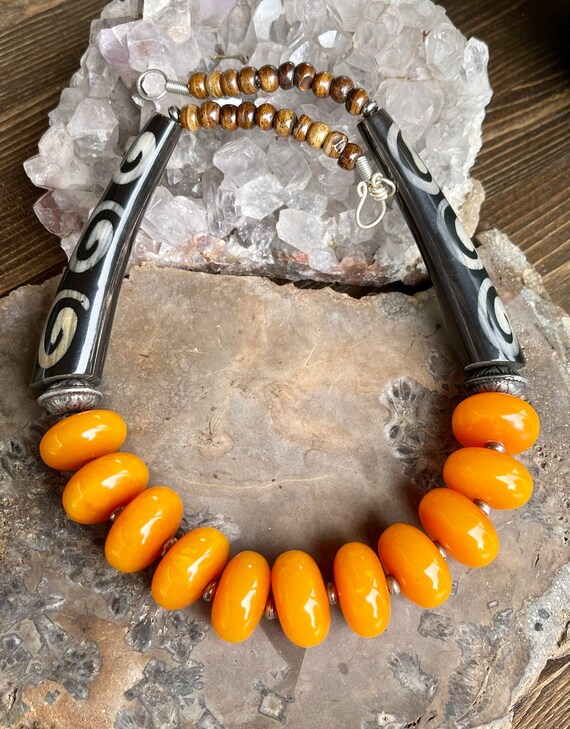 Bold and Beautiful Copal Amber Silver Horn Bovine… - image 5