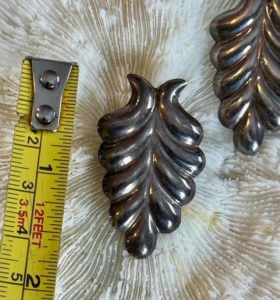 Embossed Sterling SilverAnstract  Leaf  Vintage E… - image 3